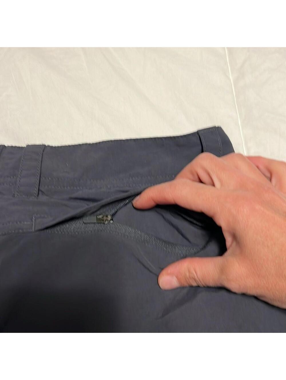 ExOfficio Navy Blue/Grey Nylon Cargo Shorts Men's Size 30 Hiking Travel - Picture 4 of 7